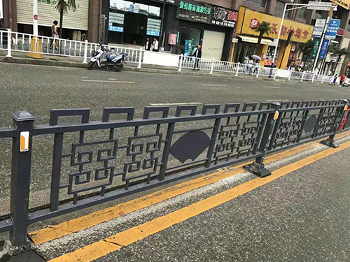 高碑店铁艺道路护栏